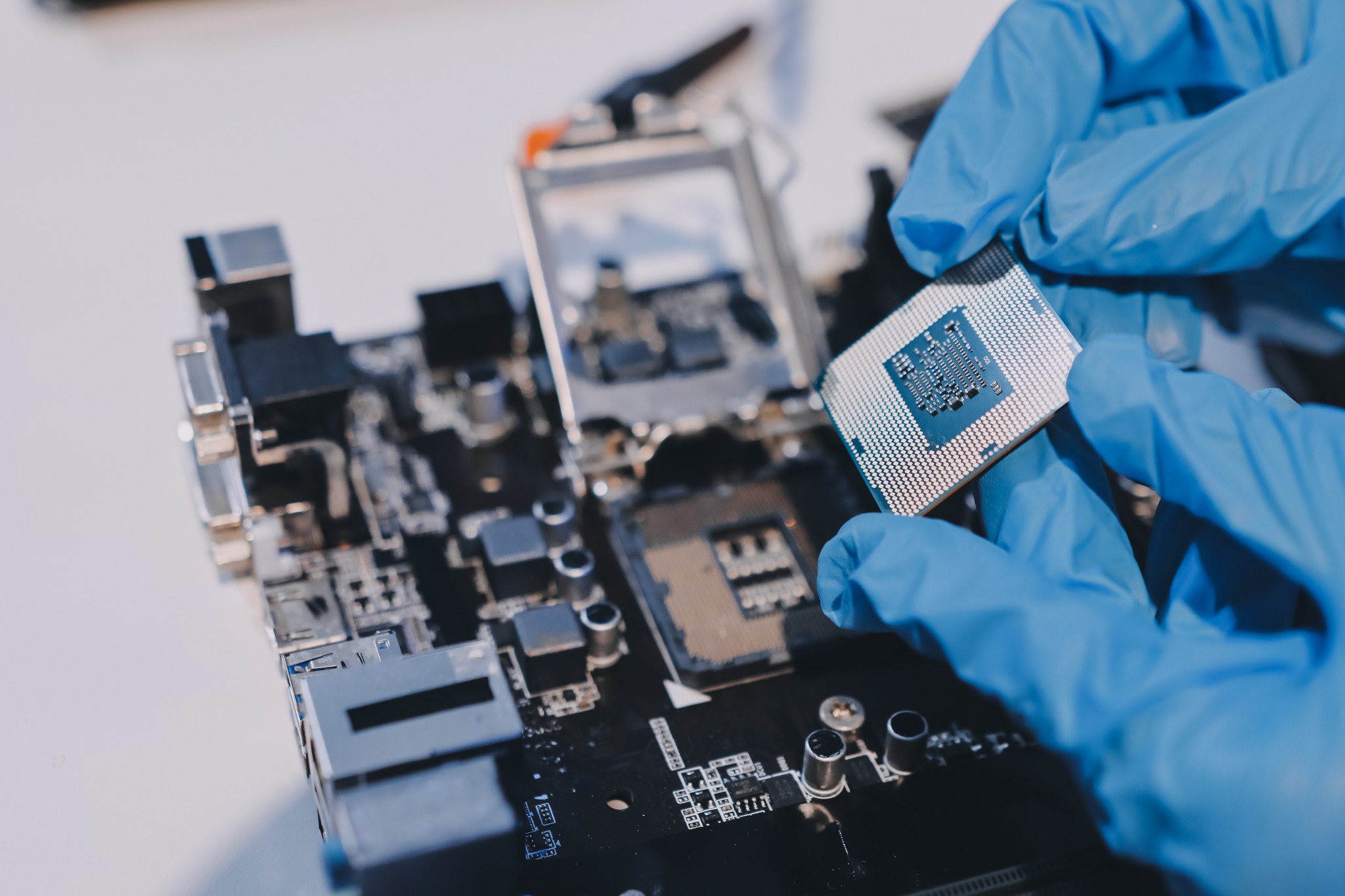 Computer hardware upgrade service